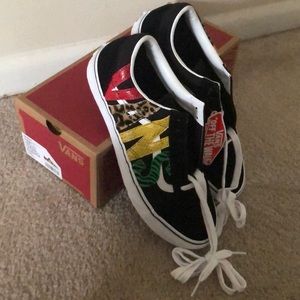 Women olds look vans